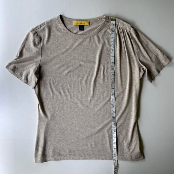St. John Tee in Tan / Sand Melange with Pleated Shoulder Detail Size M - Picture 11 of 13